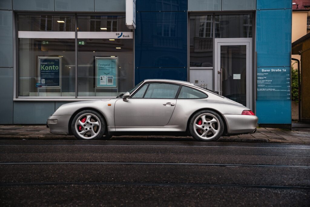 สรุปความแตกต่าง Porsche 911 ทุกรุ่น แต่ละรุ่นต่างกันยังไงบ้าง?