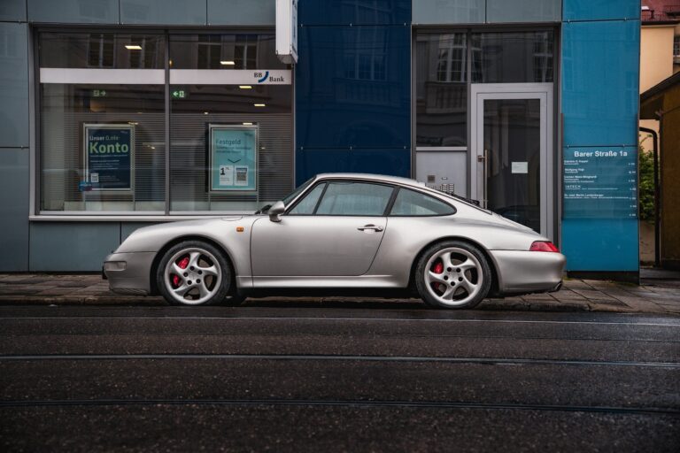 สรุปความแตกต่าง Porsche 911 ทุกรุ่น แต่ละรุ่นต่างกันยังไงบ้าง?